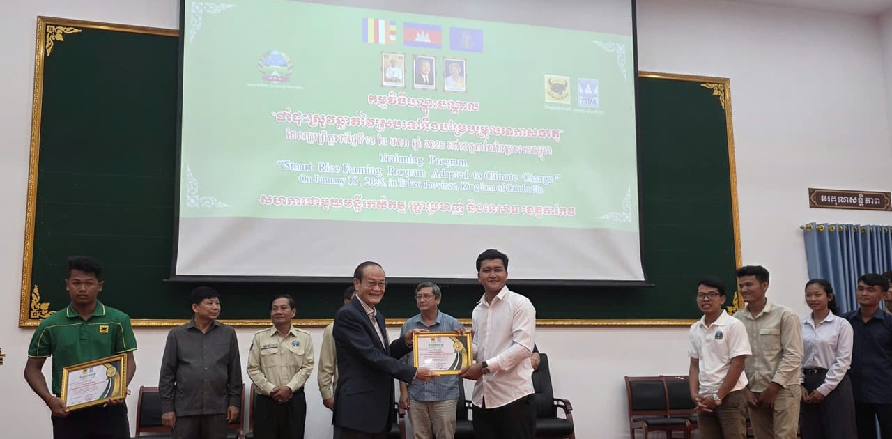 Phân bón Đầu Trâu mang giải pháp “Canh tác lúa thông minh thích ứng với biến đổi khí hậu” đến Takeo: Gắn kết nông nghiệp Việt - Cam