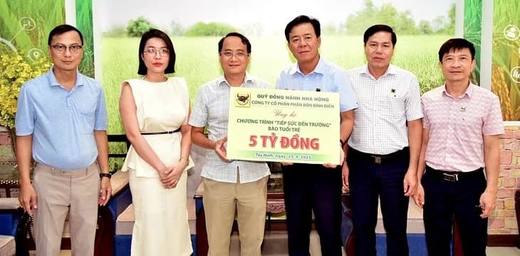 Bình Điền và Tiếp sức đến trường: Gieo mầm tri thức, xây nền tương lai