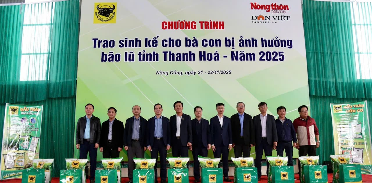 BÌNH ĐIỀN TRAO 1.600 GÓI SINH KẾ GIÚP NÔNG DÂN THANH HÓA TÁI THIẾT SẢN XUẤT SAU BÃO LŨ